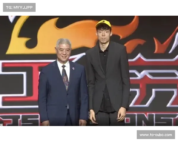 CBA选秀大会清华大学后卫王凡懿荣膺状元加盟宁波富邦开启新征程 CBA选秀大会清华大学后卫王凡懿荣膺状元加盟宁波富邦开启新征程